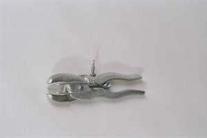 #R5 Humane Malleable Iron Hog Ringer